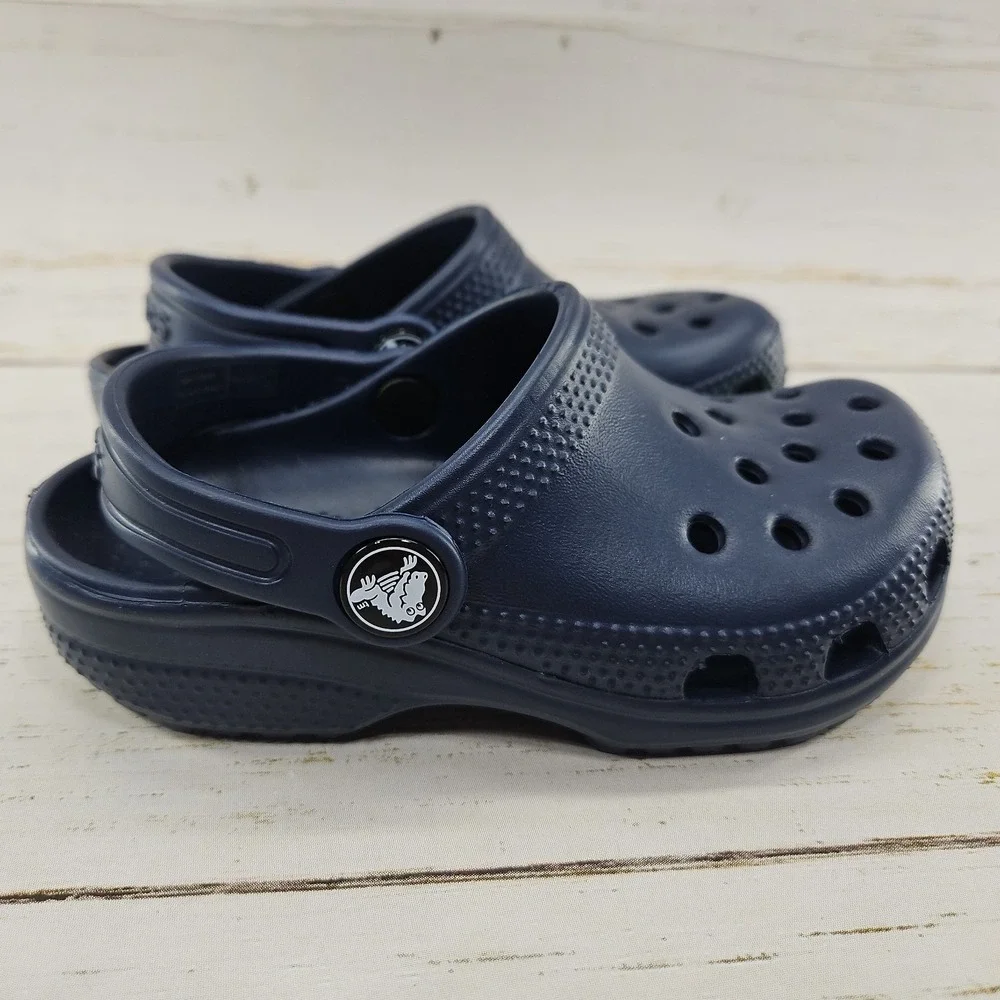 Crocs Classic Clog Navy Blue Youth Kids Size C9 Sandal Shoes 206990-410